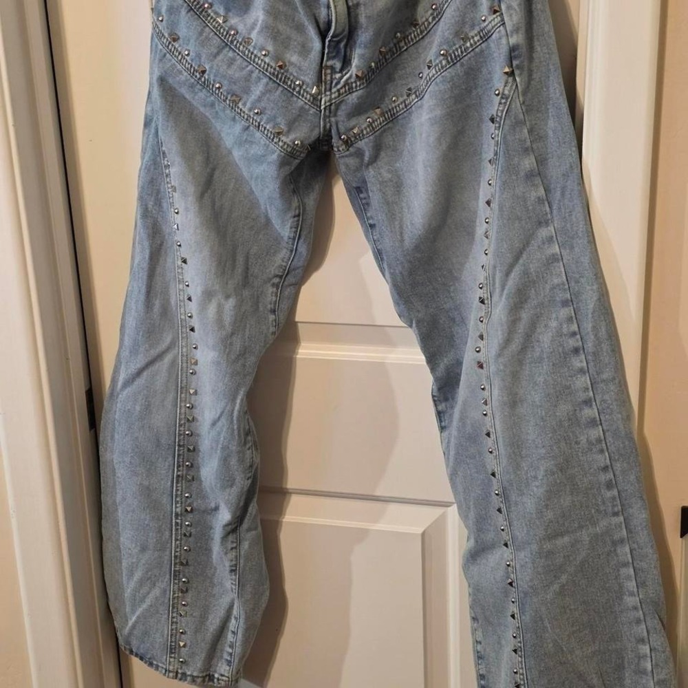 Studded jeans y2k fun! Size 28w 32L